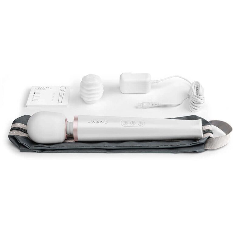 Le Wand Luxury Vibrating Rechargeable Sensual Massager (white)
